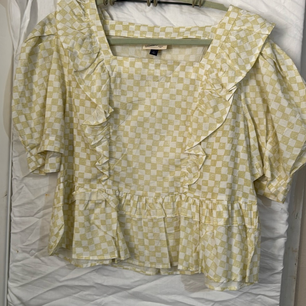 Universal Thread Checkerboard top